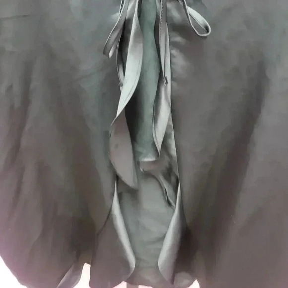 Victoria's Secret Love Ruffle Robe - Picture 5 of 6